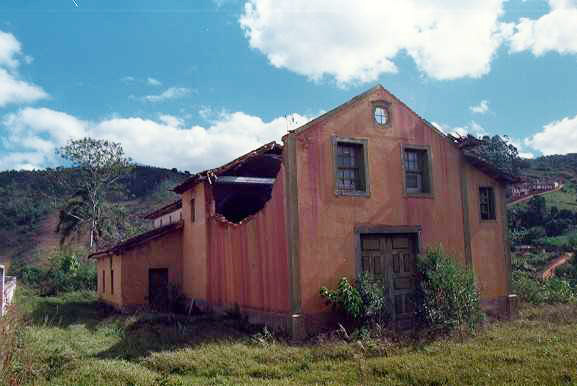 Ruínas da Capela de Nossa Senhora do Rosário - Piranga