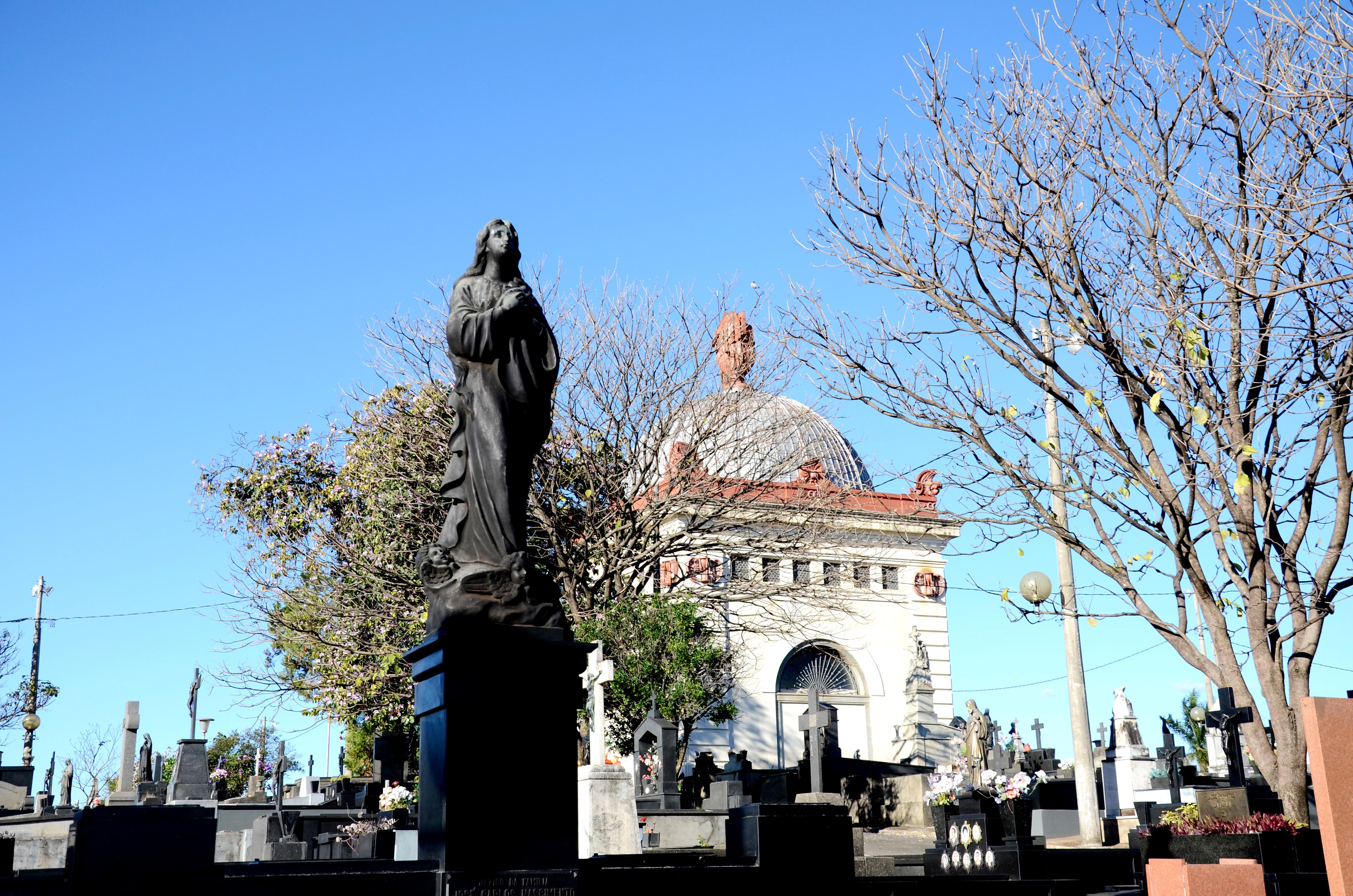 Edifício do Necrotério do Cemitério do Bonfim - Belo Horizonte