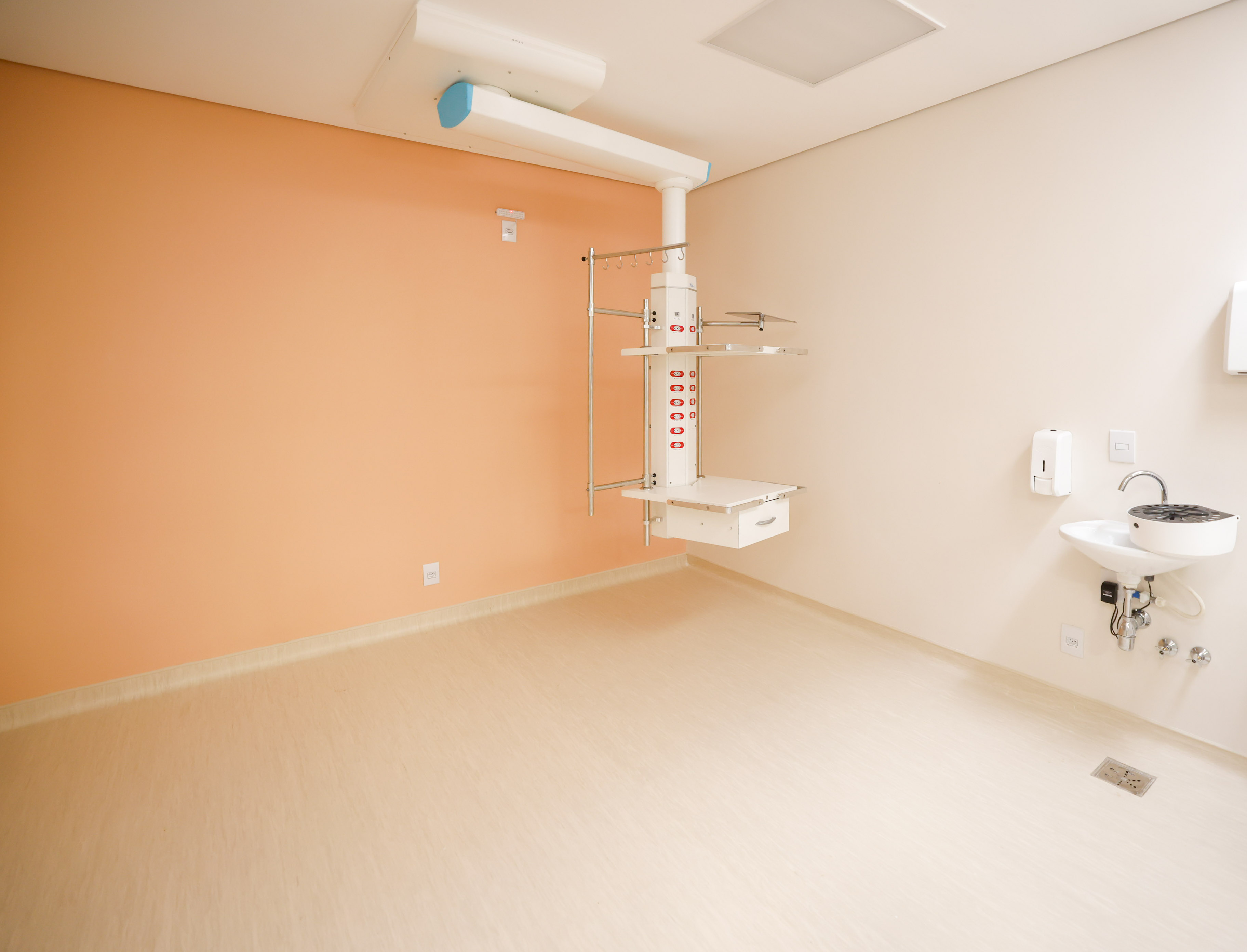 Entrega das obras do Hospital Regional de Teófilo Otoni