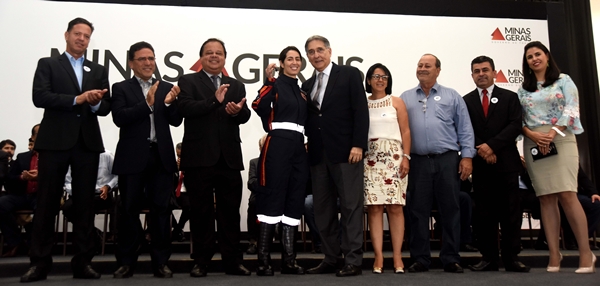 Fernando Pimentel inaugura rede do Samu em Divinópolis