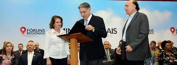 Fernando Pimentel defende acerto de contas com a União durante o Fórum Regional de Governo no Território Mata Fernando Pimentel defende acerto de contas com a União durante o Fórum Regional de Governo no Território Mata