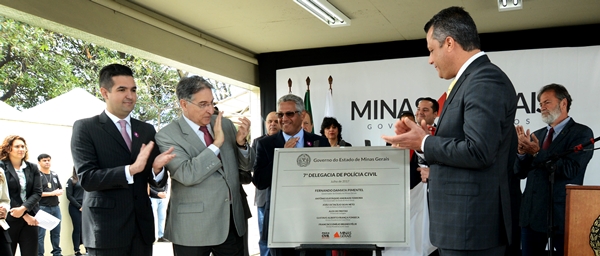  Fernando Pimentel inaugura 7ª Delegacia de Polícia Civil na CeasaMinas
