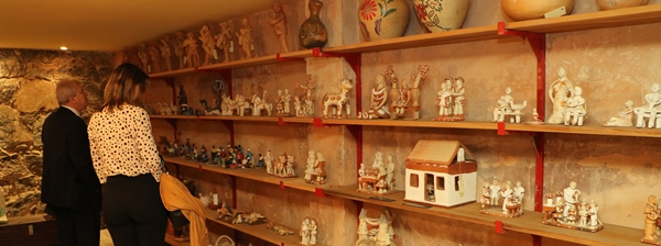 Catálogo Arte no Vale do Jequitinhonha ganha edição da Uemg