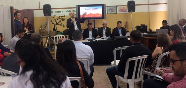 Obras de saneamento e educação são anunciadas em reunião do Colegiado Executivo do Território Médio e Baixo Jequitinhonha