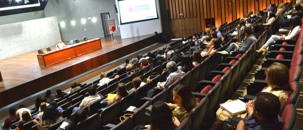 Corte no orçamento federal ameaça sistema nacional de proteção social e assistencial