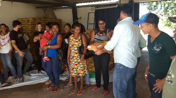  Estado facilita o atendimento às famílias, melhora a produção no campo e facilita a escoação dos produtos