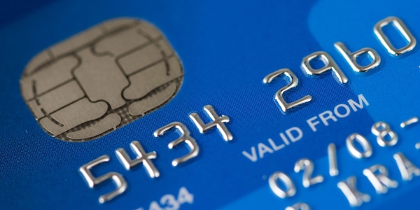 Pagamento de débitos de veículos com cartão de crédito e parcelamento entra em vigor