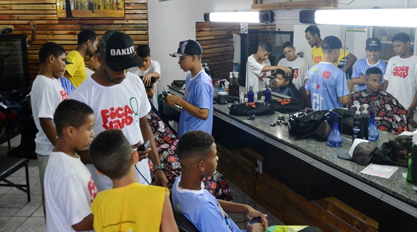 Governo do Estado transforma a vida de moradores de comunidades mineiras com o Fica Vivo!