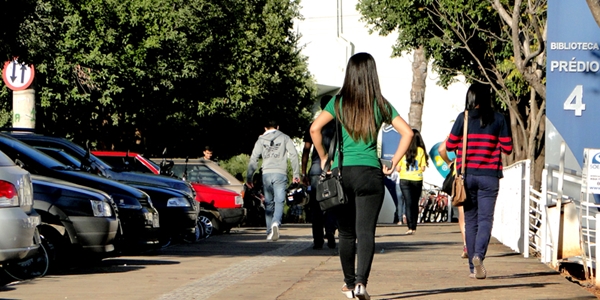   Estudantes do ensino fundamental e médio terão aulas gratuitas em polo da Unimontes