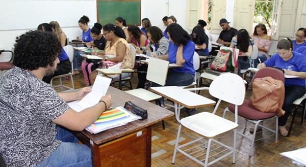Escola referência em atendimento educacional a surdos inicia curso técnico em Tradução e Interpretação de Libras