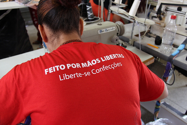Marca de roupa feminina produzida em penitenciária de BH é destaque pela segunda vez no Minas Trend