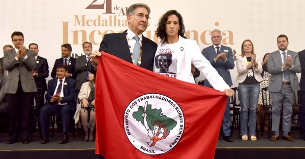 Homenageados na Medalha Inconfidentes destacam a importância de se investir e acreditar em Minas Gerais