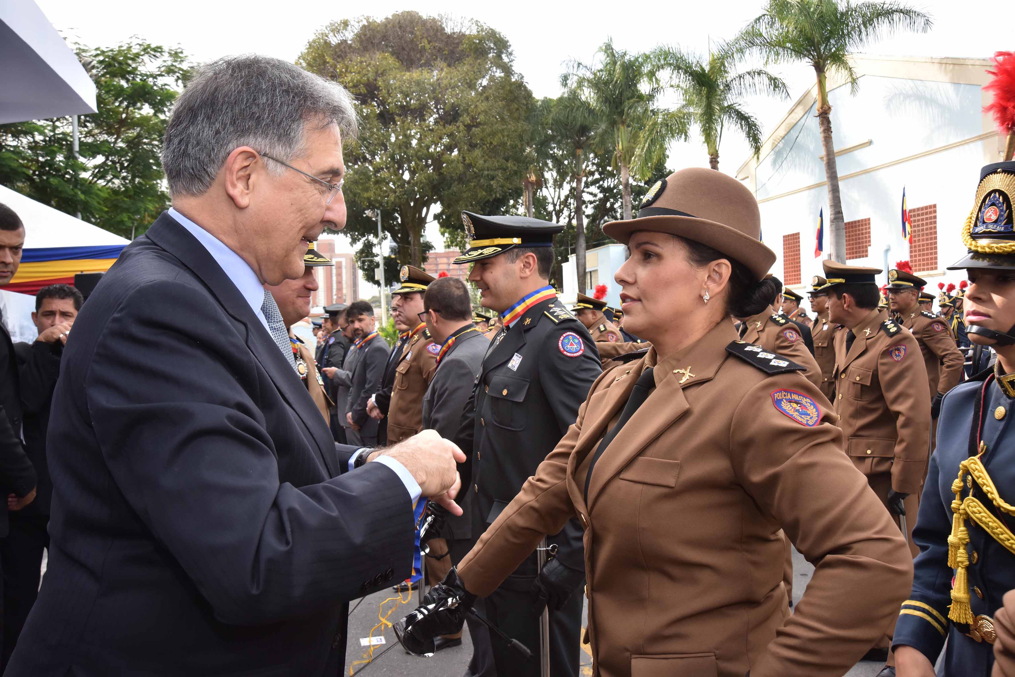  Fernando Pimentel destaca o trabalho da Polícia Militar durante as comemorações dos 243 anos da corporação