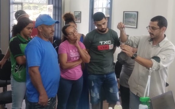 O curso aborda diversos pontos de toda a cadeia produtiva do queijo