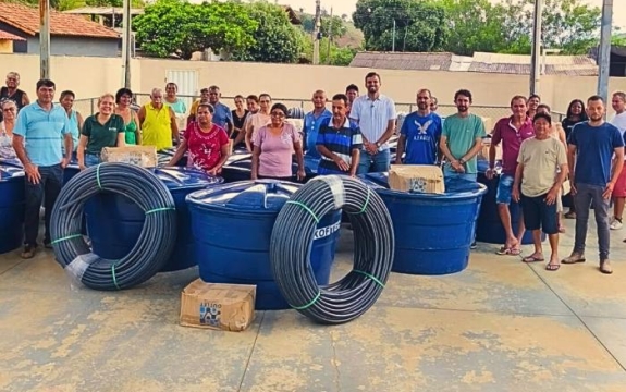 o kit de irrigação é um apoio fundamental para as comunidades do semiárido mineiro