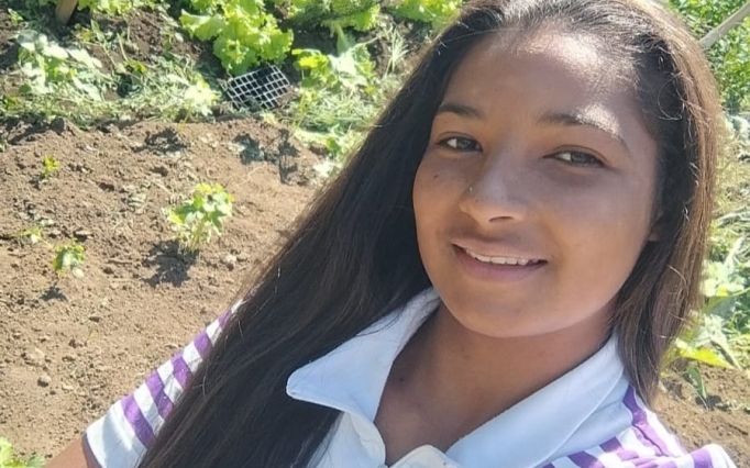 A jovem Cíntia decidiu ficar também para seguir os passos dos meus pais