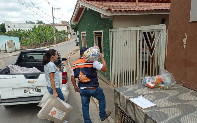 Entrega de ajuda humanitária