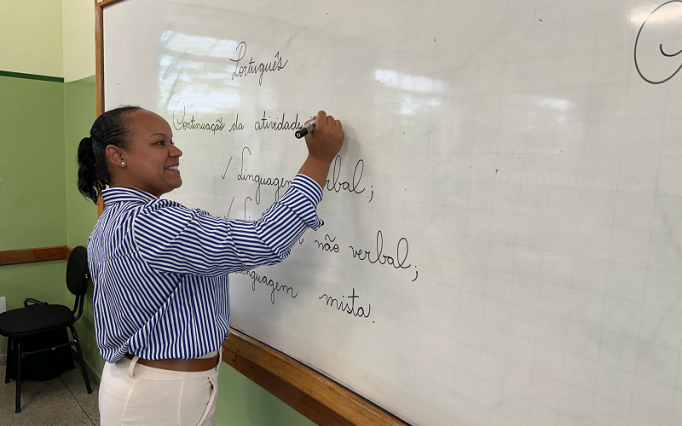 Governo de Minas publica novo lote com mais de 1.300 nomeações para a educação