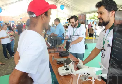 Pesquisadores da Epamig apresentam tecnologias de monitoramento de lavouras em evento da Fapemig
