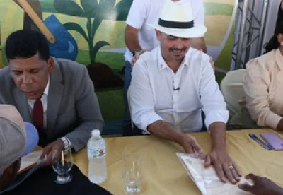 Mais de 550 moradores foram beneficiadas com a entrega 