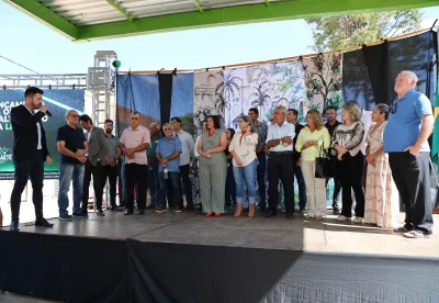 Evento de lançamento das obras na LMG-762 em Abaeté
