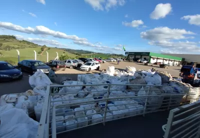 Foto mostra local com as embalagens recolhidas