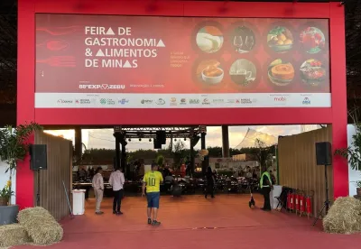 Imagem mostra a fachada da feira de gastronomia