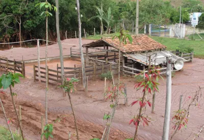 Lugar que foi atingido pelo rompimento da barragem em Mariana