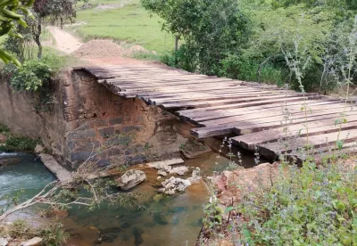 Ponte em Estrela do Sul