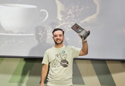  João Pedro cultiva café em uma área de 20 hectares, com assistência da Emater-MG