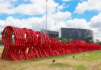 Monumento Bruma Leve