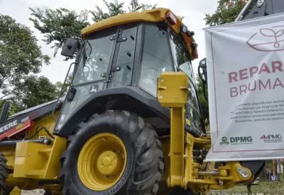 Municípios atingidos por rompimento da Vale em Brumadinho começam a receber máquinas para recuperação de estradas