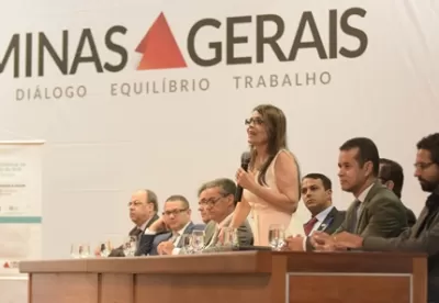 Seplag e AGE apresentam as Minutas Padronizadas
