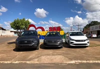 Entre os equipamentos estão ambulâncias, micro-ônibus e carros para transporte de pacientes