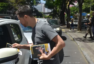 Blitz educativa foi realizada na Praça Sete