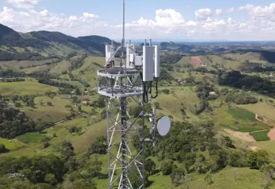  Alô, Minas! leva cobertura de telefonia móvel e internet a 20 novas localidades mineiras e completa 70 antenas instaladas