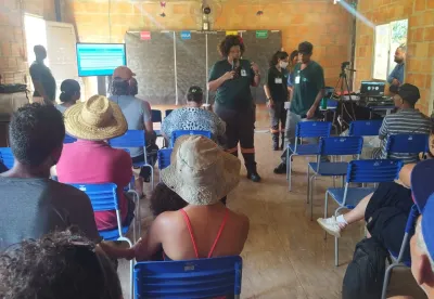 Aplicação de questionário nas comunidades