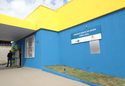 Fachada da UBS Serra Azul em Mateus Leme reformada
