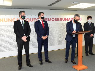 Governador sanciona projeto de lei do Termo de Reparação - Julho 2021
