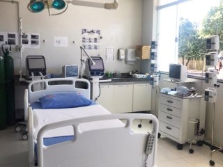 Entrega de equipamentos para sala de urgência - Abaeté - Junho de 2022