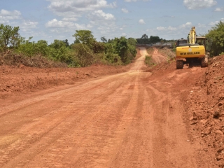  Estrada em Morada Nova de Minas na MG-415 que vai receber pavimentação
