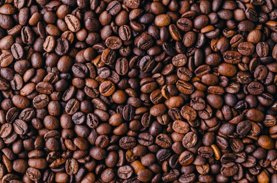 Foto de grãos de café torrados
