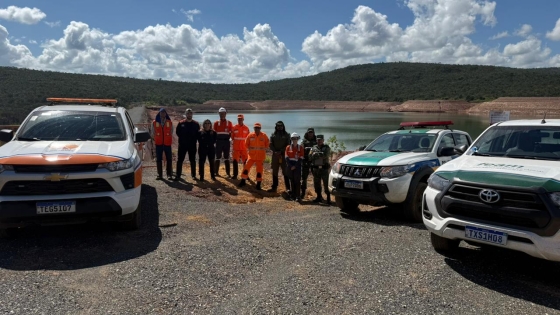 Vistoria em barragem em Três Marias
