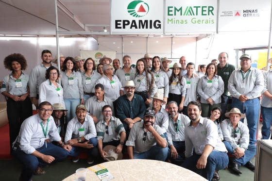Equipe da Emater-MG na Feragro em Capelinha