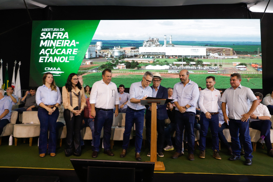 Governador Romeu Zema assina protocolo para investimentos durante evento da abertura da safra da cana-de-açúcar em Minas