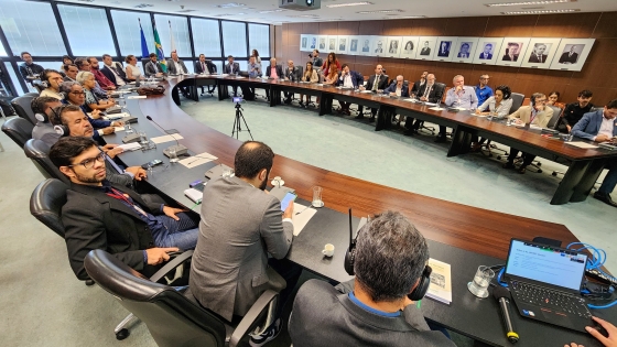 Imagem de reunião para apresentação da Plataforma SeloVerde