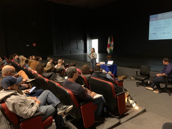 Seplag-MG apresenta ações realizadas por meio do Acordo de Reparação em visita de estudantes a Brumadinho