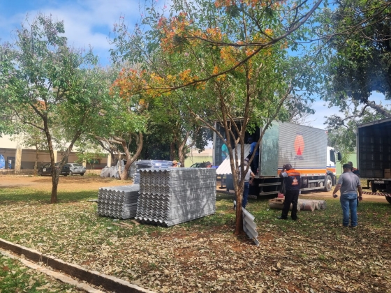 Carregamento de ajuda humanitária para município de Luz