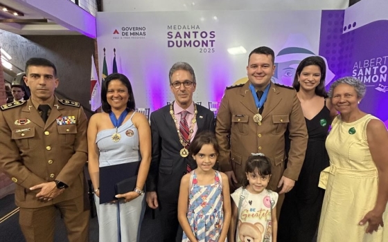 Homenageados da Medalha com Chefe do GMG e Governador de Minas Gerais