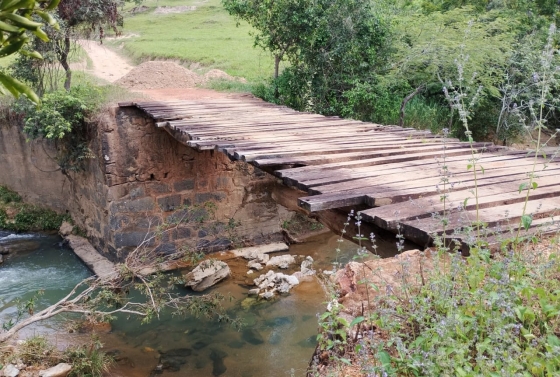 Ponte em Estrela do Sul